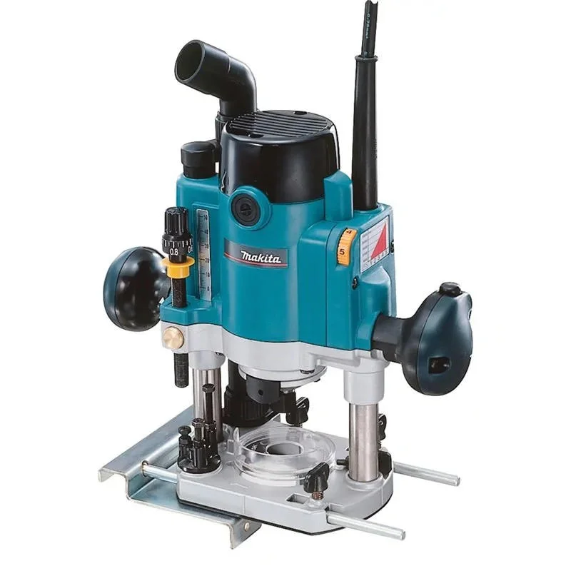 Фрезер Makita RP1110C